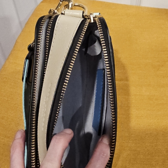 Marc Jacobs Aquaria Snapshot Crossbody - Like New - Picture 16 of 16